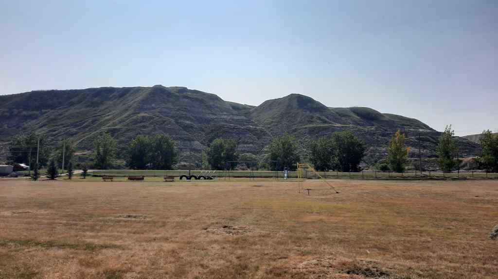 MLS® A2255122 - 145 5 Street  in Nacmine Drumheller, Residential