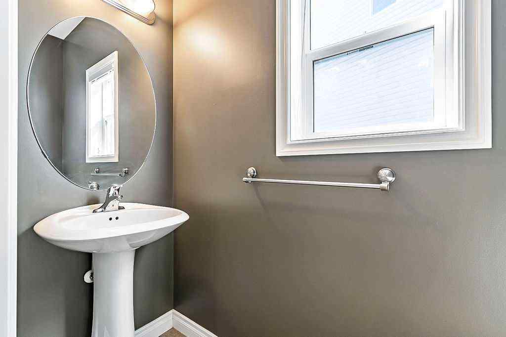 MLS® A2255124 - 521 Westmount Close  in Westmount_OK Okotoks, Residential