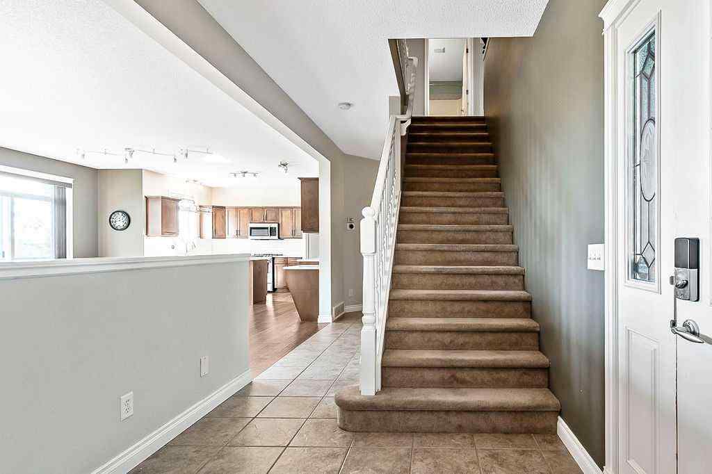 MLS® A2255124 - 521 Westmount Close  in Westmount_OK Okotoks, Residential