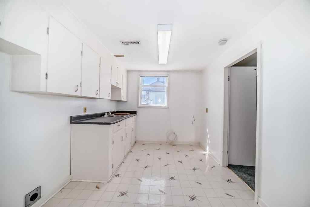 MLS® A2255127 - 1508 Child Avenue NE in Renfrew Calgary, Residential