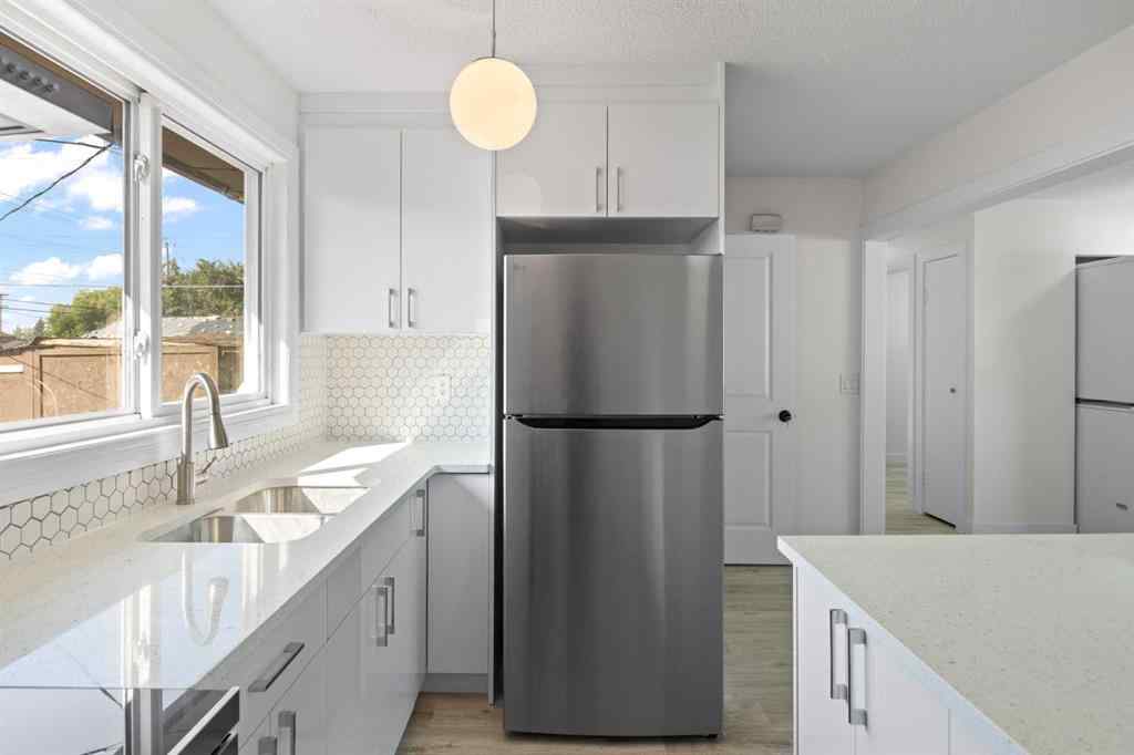 MLS® A2255128 - 6707 3 Avenue SE in Penbrooke Meadows Calgary, Residential