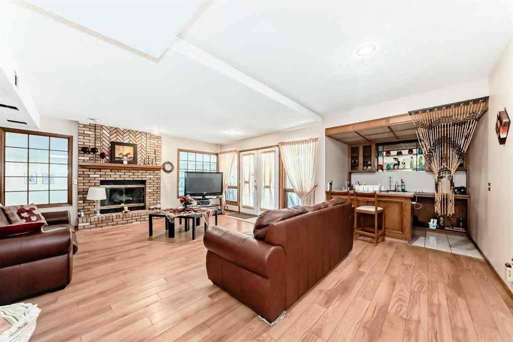 MLS® A2255129 - 131 Varsity Estates Terrace NW in Varsity Calgary, Residential
