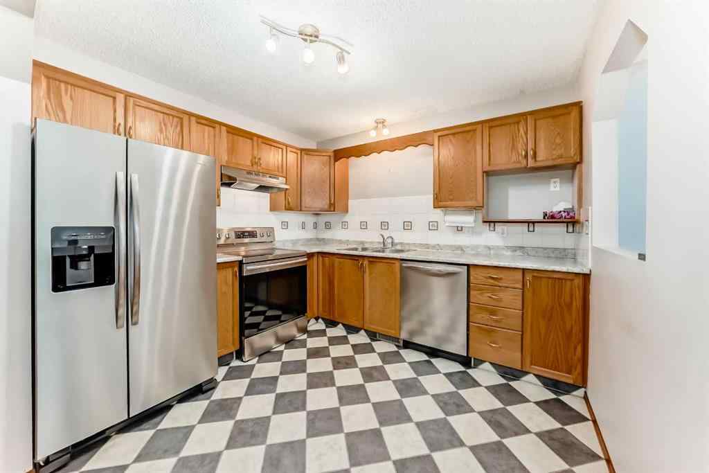 MLS® A2255133 - 38 Cosgrove Close  in Clearview Meadows Red Deer, Residential