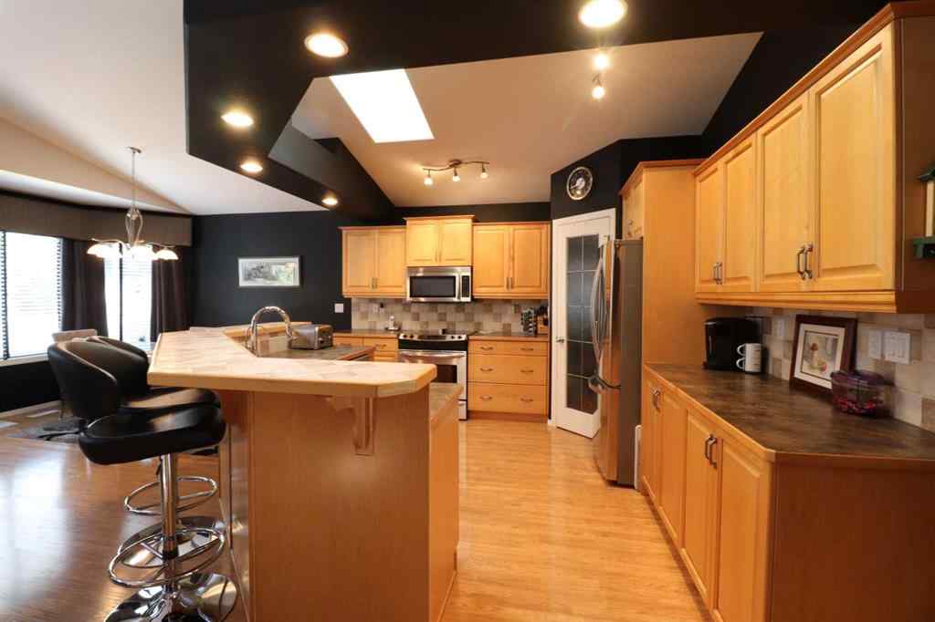 MLS® A2255134 - 119 Fairmont Point S in Fairmont Lethbridge, Residential