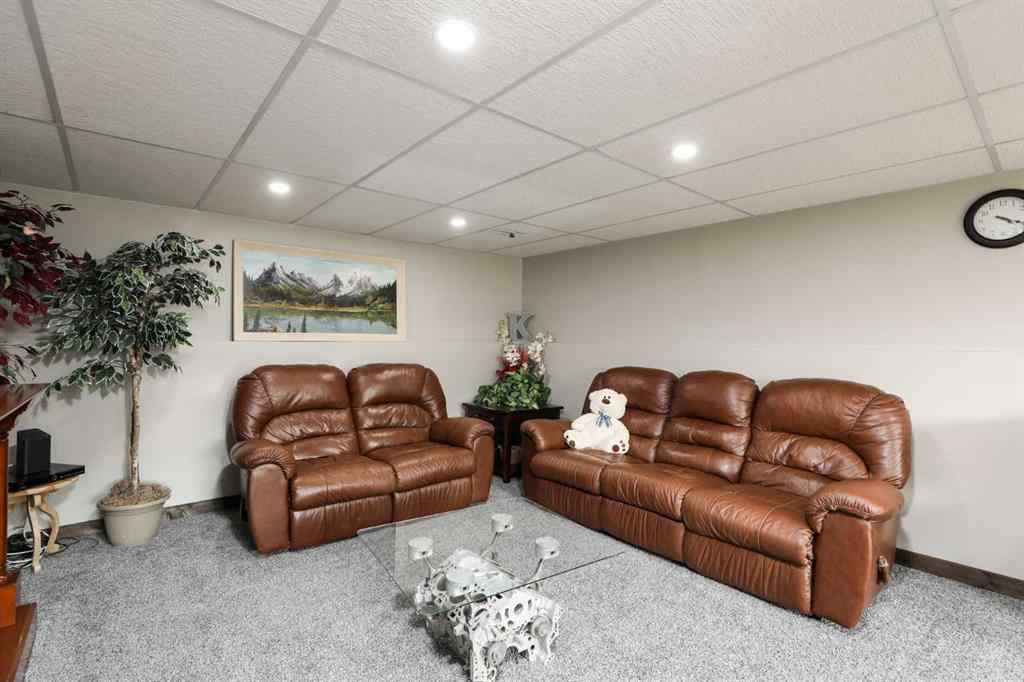MLS® A2255136 - 4919 61 Avenue N in NONE Taber, Residential