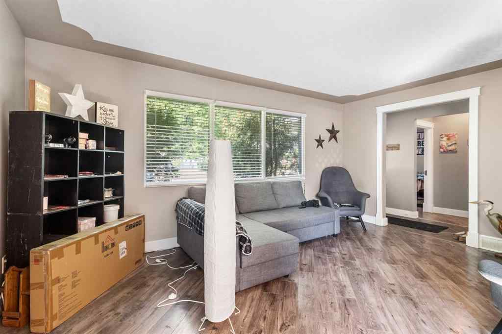 MLS® A2255137 - 3205 44A Avenue  in Mountview Red Deer, Residential