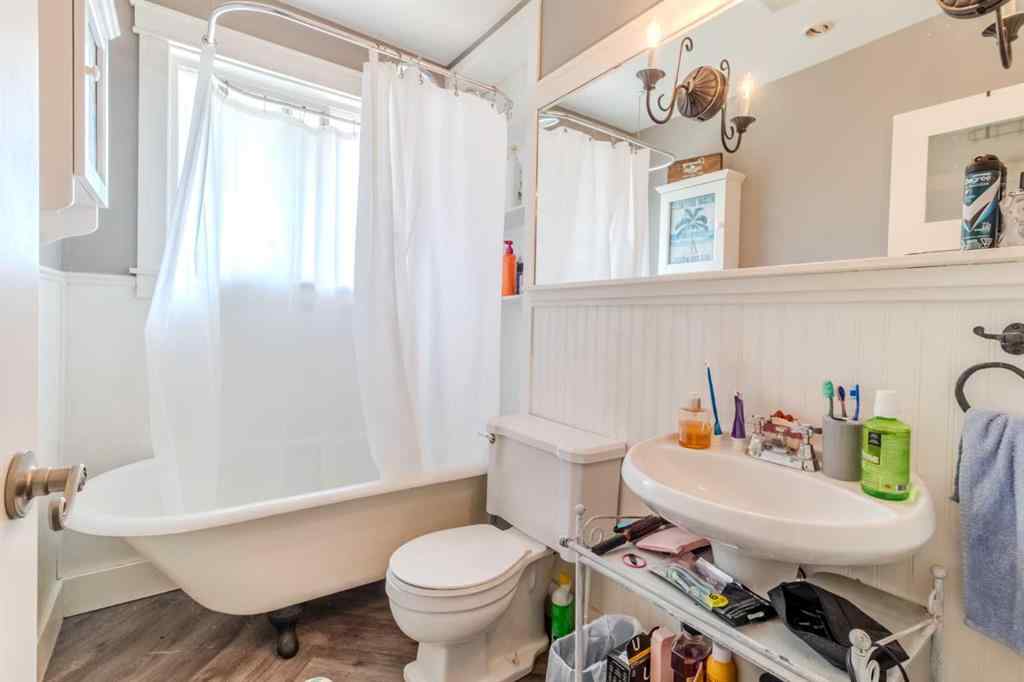 MLS® A2255137 - 3205 44A Avenue  in Mountview Red Deer, Residential