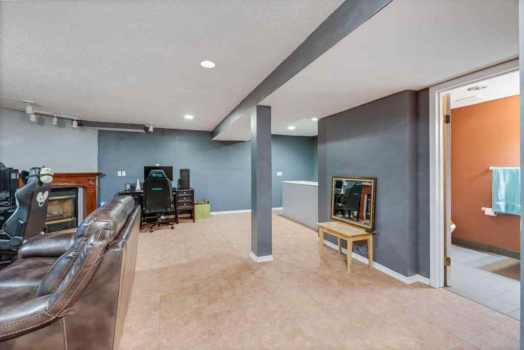 MLS® A2255144 - Unit #33 228 Theodore Place NW in Thorncliffe Calgary, Residential