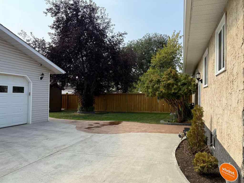 MLS® A2255145 - 9505 81 Avenue  in Patterson Place Grande Prairie, Residential