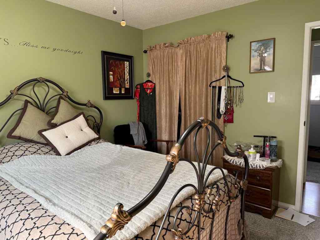 MLS® A2255145 - 9505 81 Avenue  in Patterson Place Grande Prairie, Residential