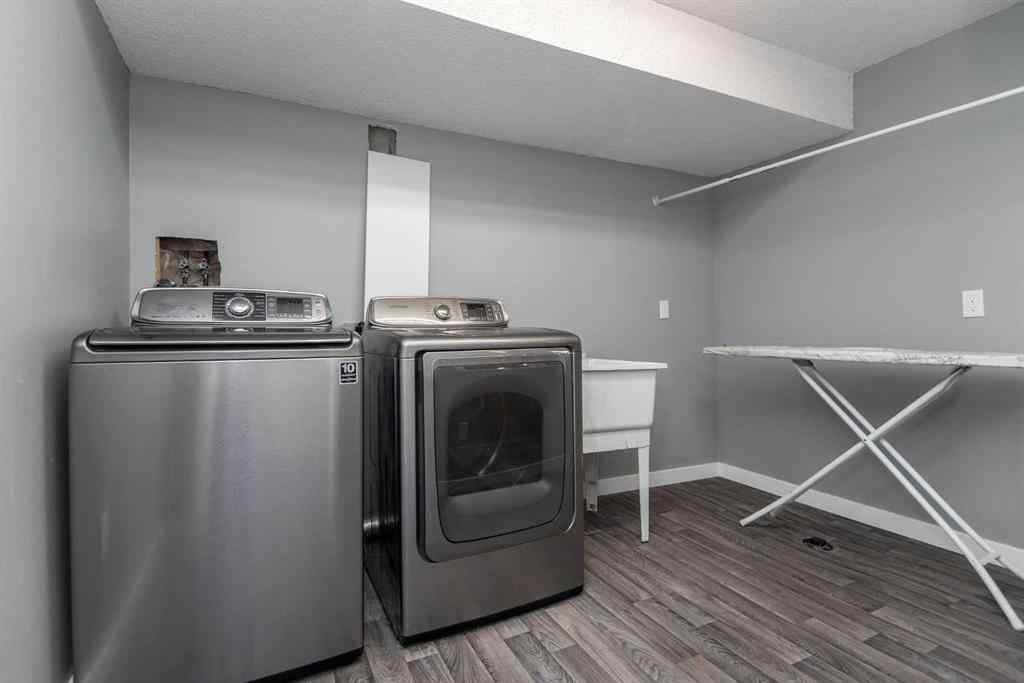 MLS® A2255147 - 19 Glendale Boulevard  in Glendale Red Deer, Residential
