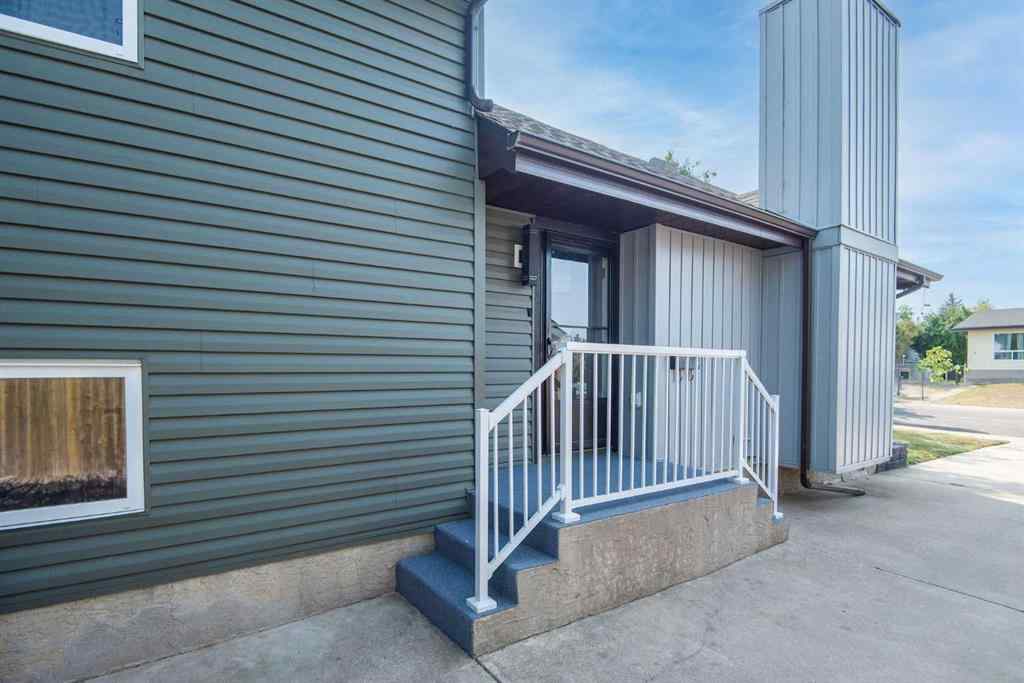 MLS® A2255147 - 19 Glendale Boulevard  in Glendale Red Deer, Residential