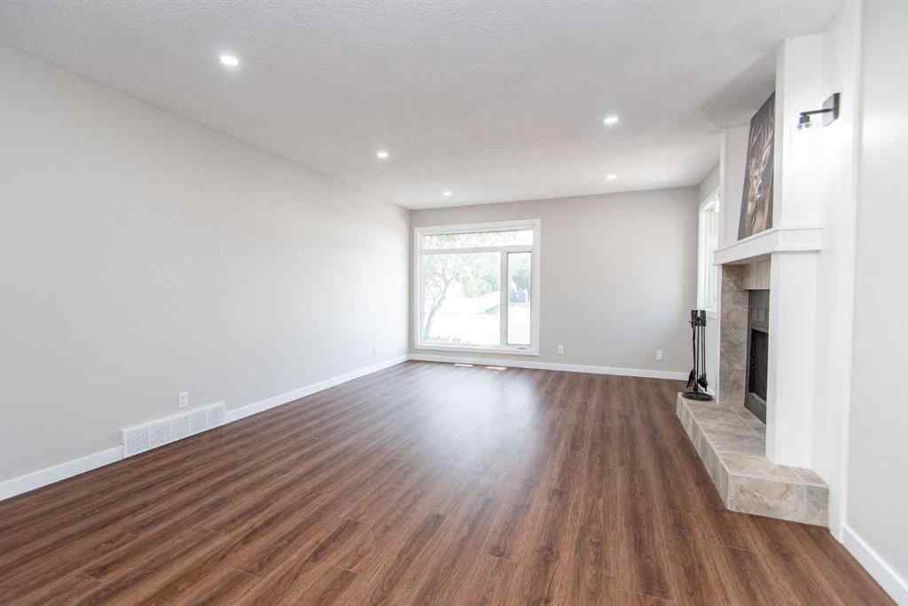 MLS® A2255147 - 19 Glendale Boulevard  in Glendale Red Deer, Residential