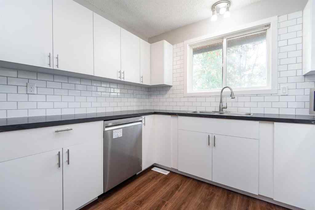 MLS® A2255147 - 19 Glendale Boulevard  in Glendale Red Deer, Residential