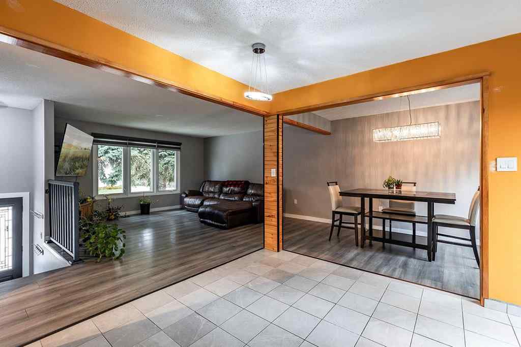 MLS® A2255148 - 15 Ross Haven Avenue SE in Ross Glen Medicine Hat, Residential