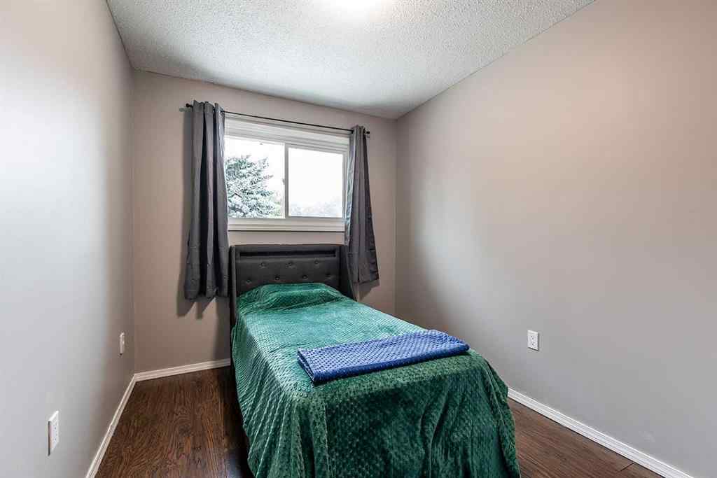 MLS® A2255148 - 15 Ross Haven Avenue SE in Ross Glen Medicine Hat, Residential