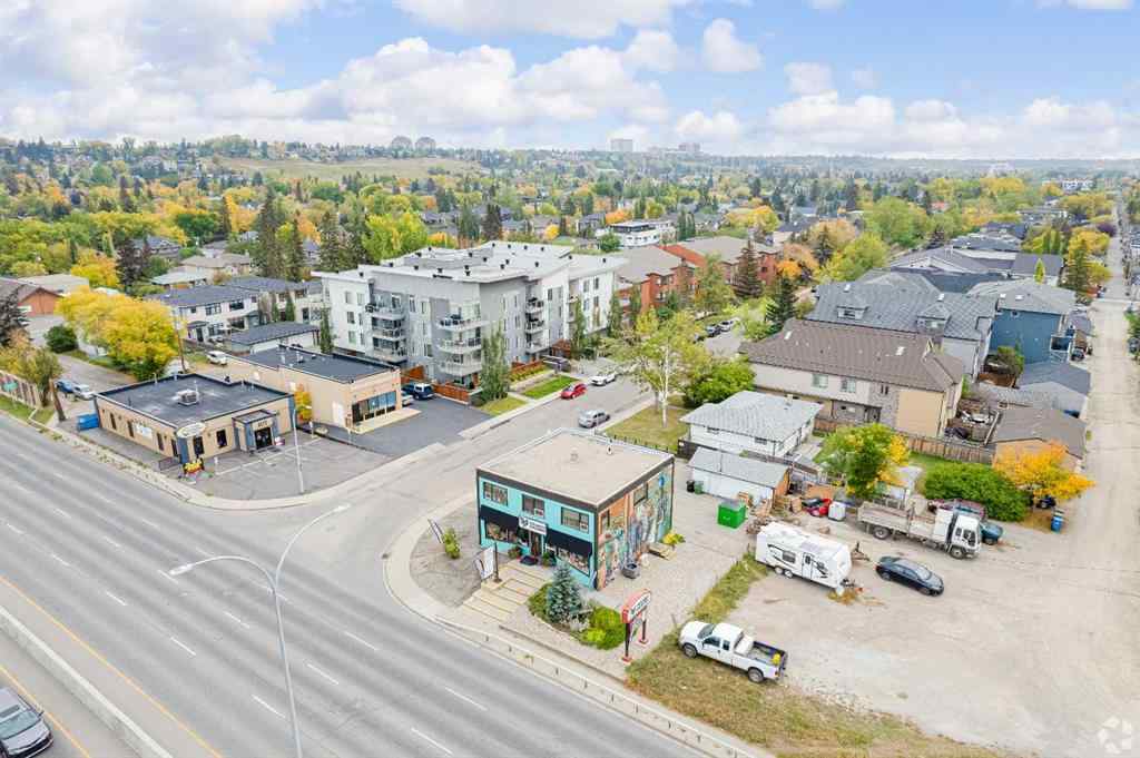 MLS® A2255151 - 218 Crowchild Trail NW in West Hillhurst Calgary, Commercial