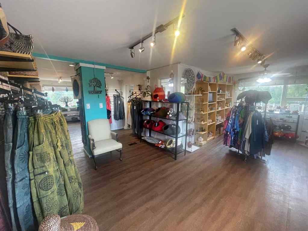 MLS® A2255151 - 218 Crowchild Trail NW in West Hillhurst Calgary, Commercial