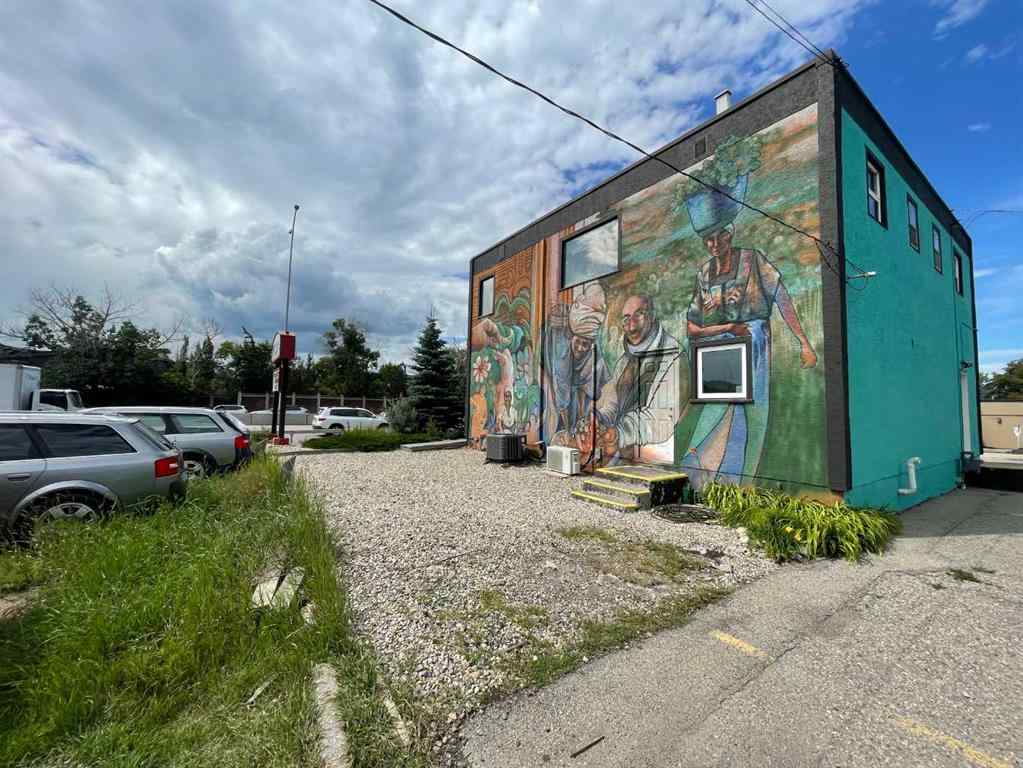 MLS® A2255151 - 218 Crowchild Trail NW in West Hillhurst Calgary, Commercial
