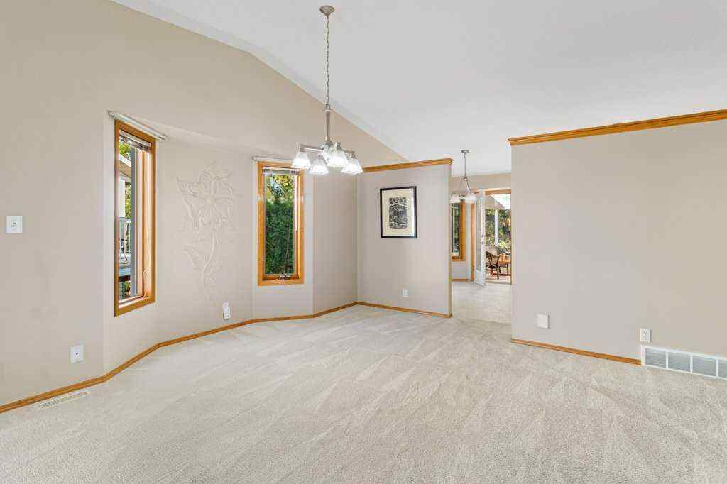 MLS® A2255154 - 9 Dunn Close  in Deer Park Village Red Deer, Residential