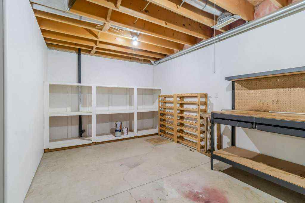 MLS® A2255154 - 9 Dunn Close  in Deer Park Village Red Deer, Residential