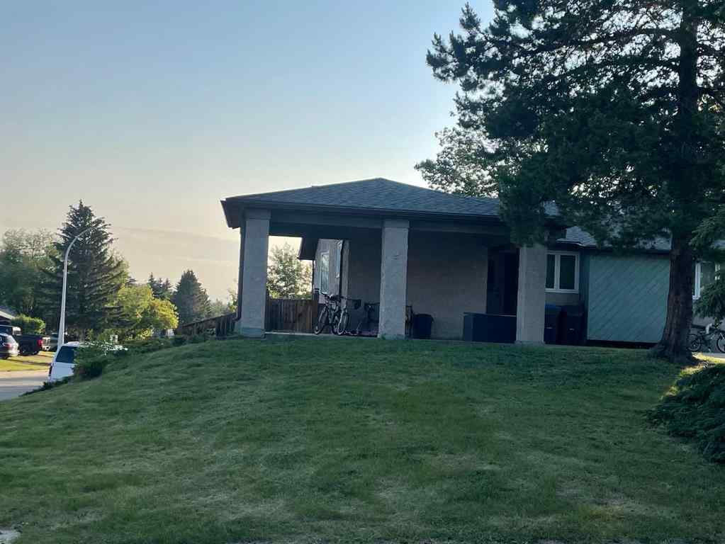 MLS® A2255155 - 2 Garden Court  in Lakeview Heights Sylvan Lake, Residential
