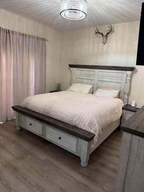 MLS® A2255155 - 2 Garden Court  in Lakeview Heights Sylvan Lake, Residential