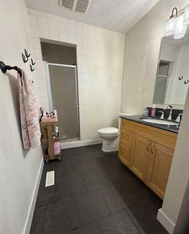 MLS® A2255155 - 2 Garden Court  in Lakeview Heights Sylvan Lake, Residential