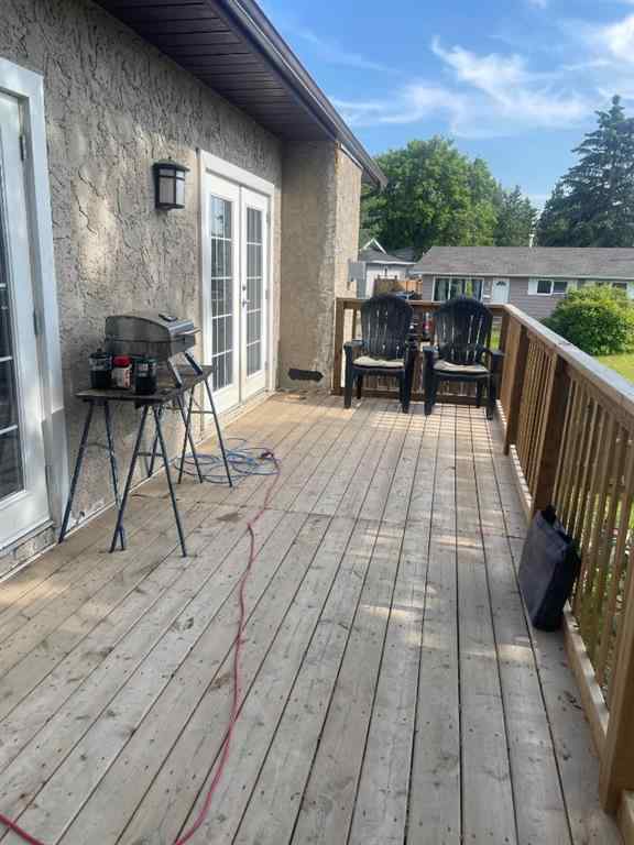 MLS® A2255155 - 2 Garden Court  in Lakeview Heights Sylvan Lake, Residential