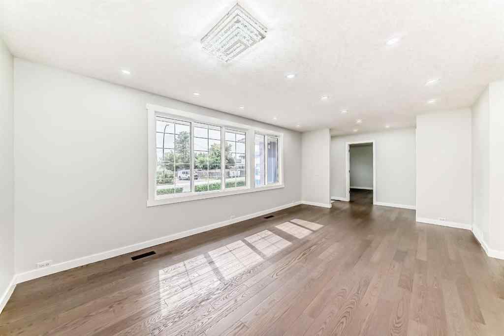 MLS® A2255157 - 4112 Maryvale Drive NE in Marlborough Calgary, Residential