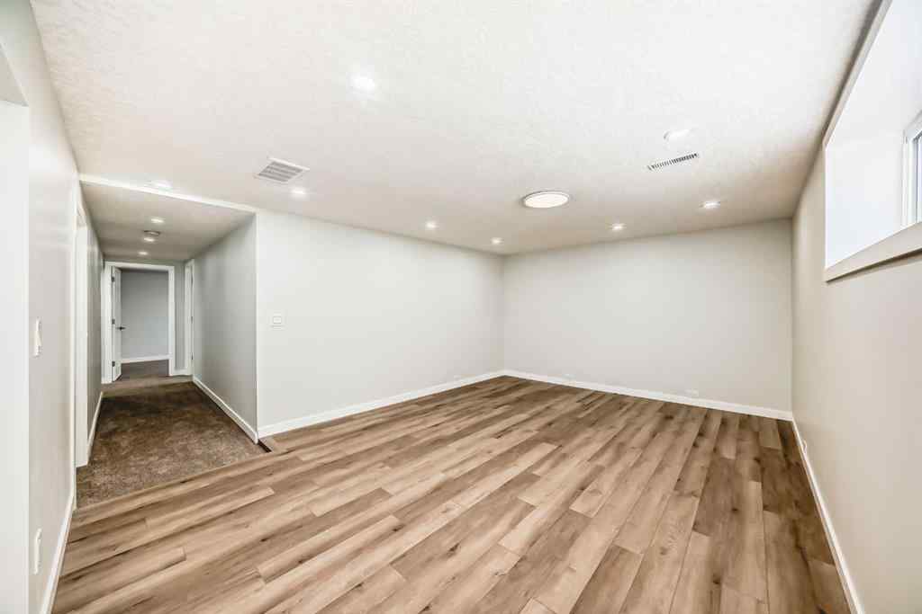 MLS® A2255157 - 4112 Maryvale Drive NE in Marlborough Calgary, Residential