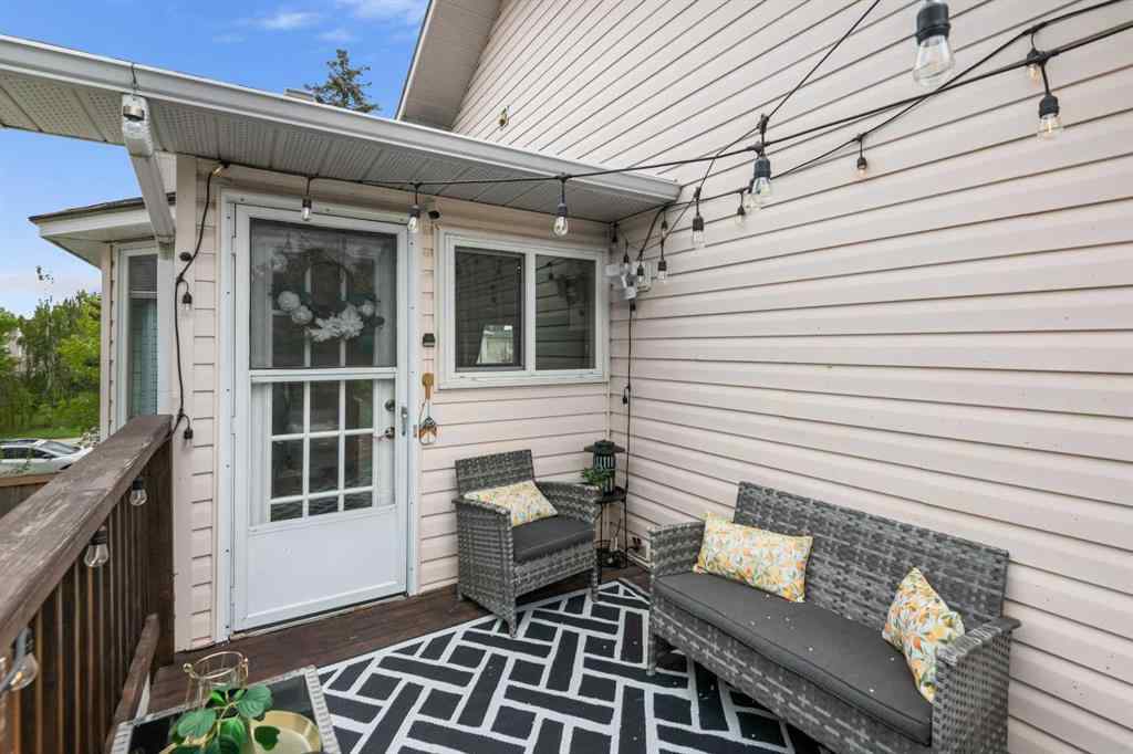 MLS® A2255159 - 212 Woodbine Boulevard SW in Woodbine Calgary, Residential