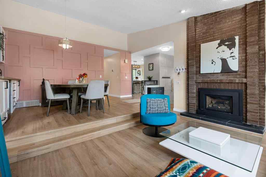 MLS® A2255159 - 212 Woodbine Boulevard SW in Woodbine Calgary, Residential