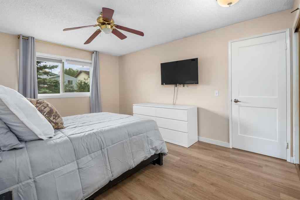 MLS® A2255159 - 212 Woodbine Boulevard SW in Woodbine Calgary, Residential