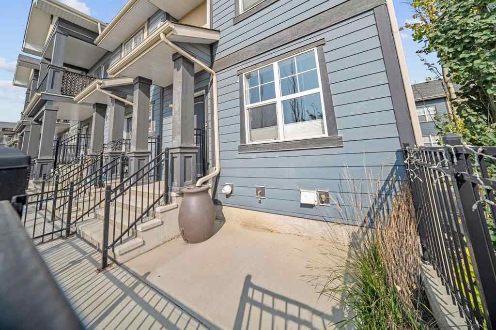 MLS® A2255163 - 139 Evanscrest Gardens NW in Evanston Calgary, Residential