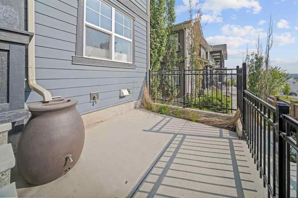 MLS® A2255163 - 139 Evanscrest Gardens NW in Evanston Calgary, Residential
