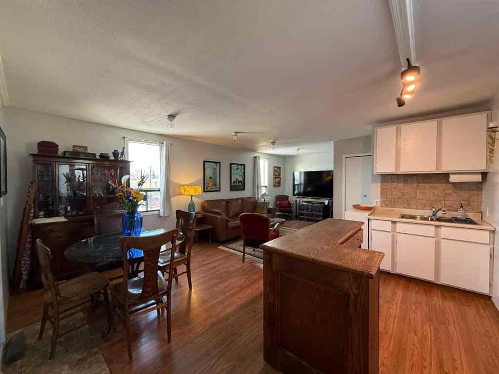 MLS® A2255165 - 5012 51 Avenue   in Central Ponoka Ponoka, Commercial