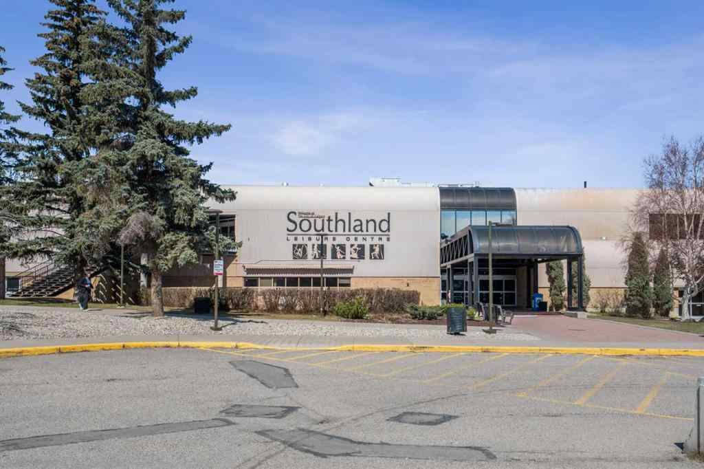 MLS® A2255171 - Unit #39 11333 30 Street SW in Cedarbrae Calgary, Residential