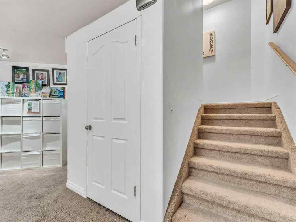 MLS® A2255174 - 12 Sunrise Court SW in SW Southridge Medicine Hat, Residential