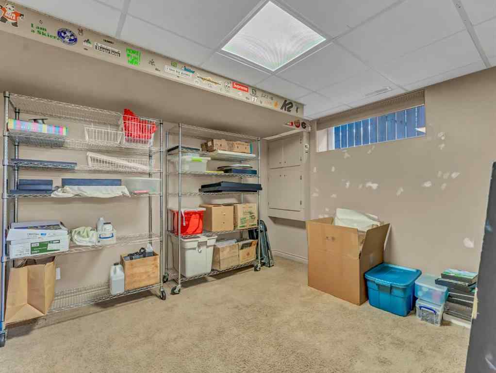 MLS® A2255174 - 12 Sunrise Court SW in SW Southridge Medicine Hat, Residential