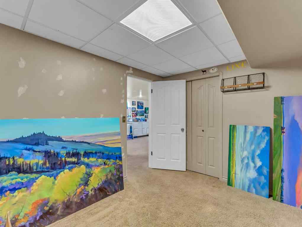 MLS® A2255174 - 12 Sunrise Court SW in SW Southridge Medicine Hat, Residential