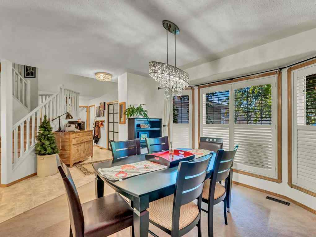 MLS® A2255174 - 12 Sunrise Court SW in SW Southridge Medicine Hat, Residential