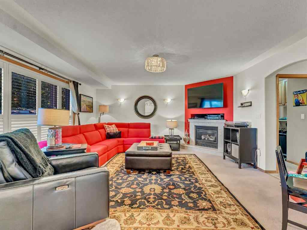 MLS® A2255174 - 12 Sunrise Court SW in SW Southridge Medicine Hat, Residential
