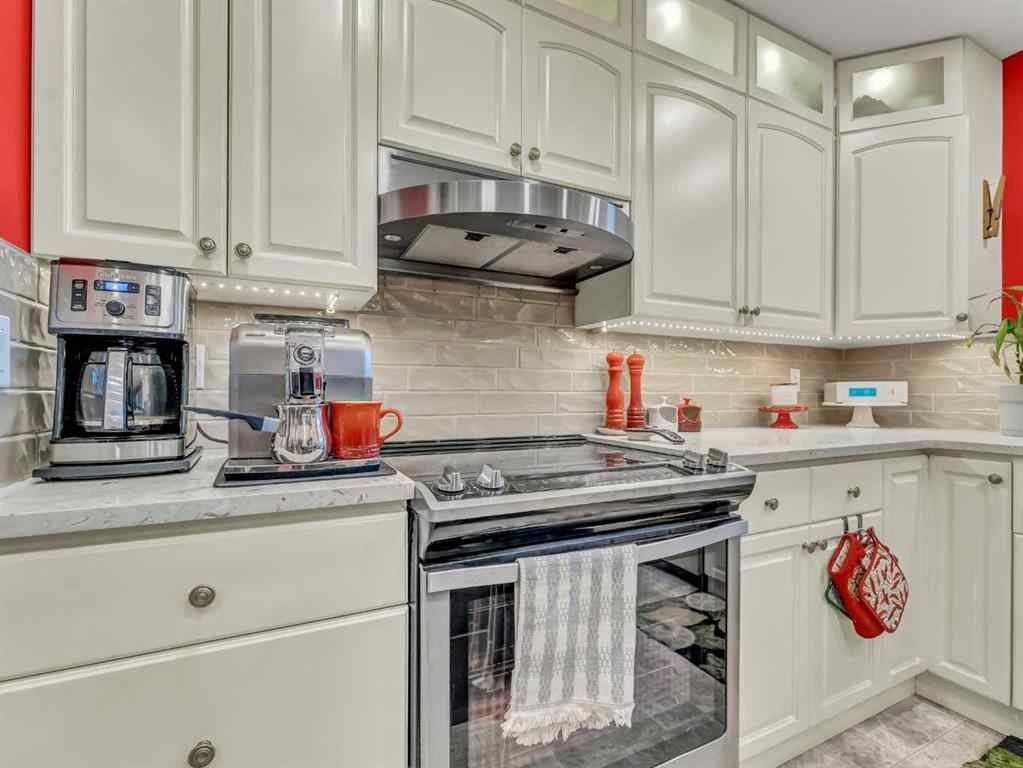 MLS® A2255174 - 12 Sunrise Court SW in SW Southridge Medicine Hat, Residential