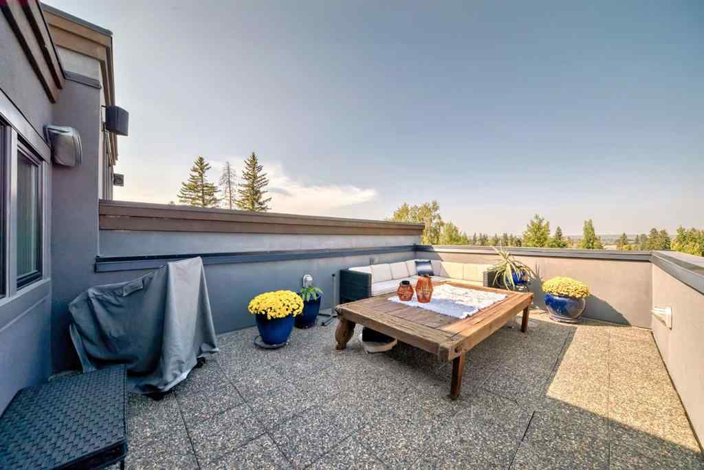 MLS® A2255175 - 2031 28 Avenue SW in South Calgary Calgary, Residential