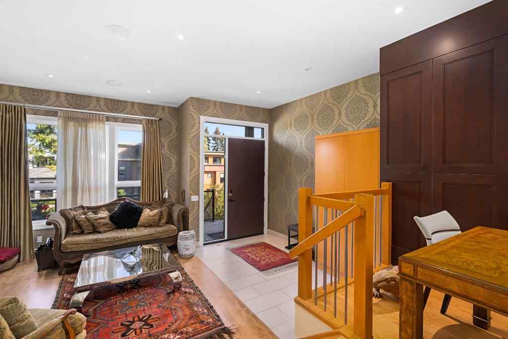 MLS® A2255175 - 2031 28 Avenue SW in South Calgary Calgary, Residential