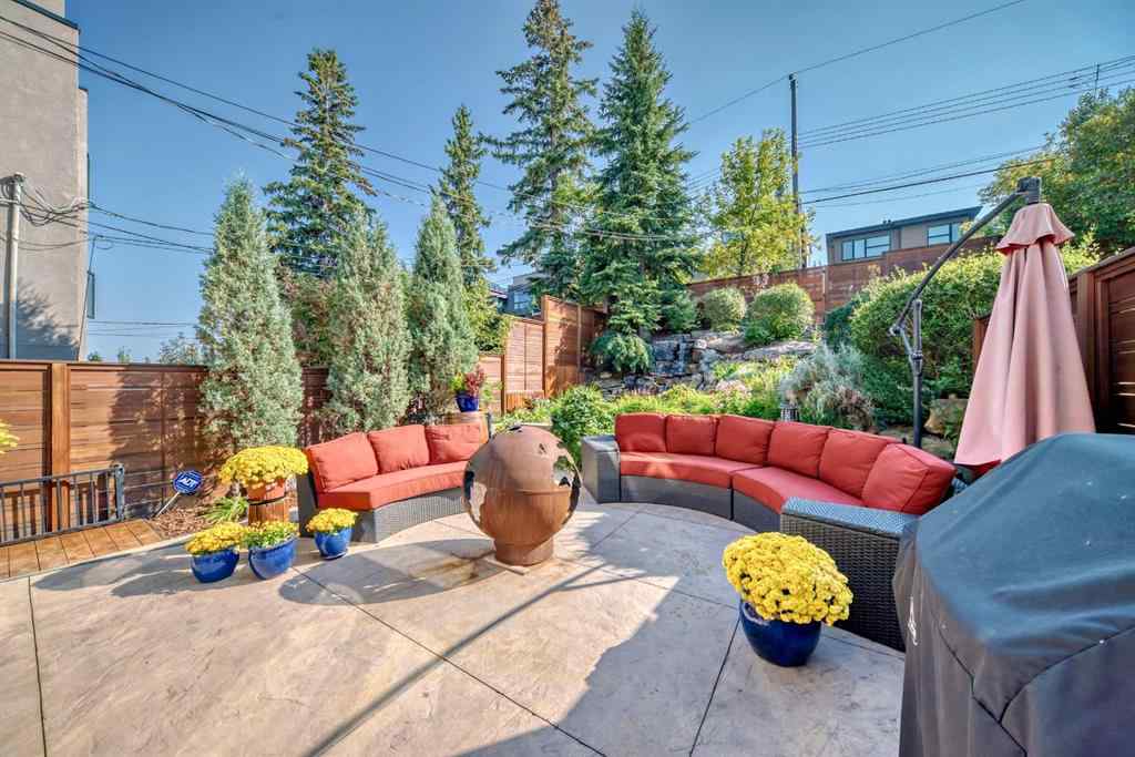 MLS® A2255175 - 2031 28 Avenue SW in South Calgary Calgary, Residential
