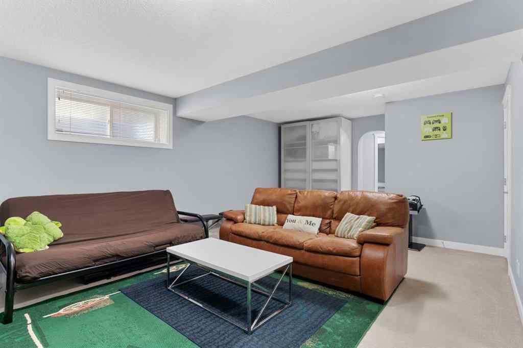 MLS® A2255176 - 172 Evanspark Gardens NW in Evanston Calgary, Residential