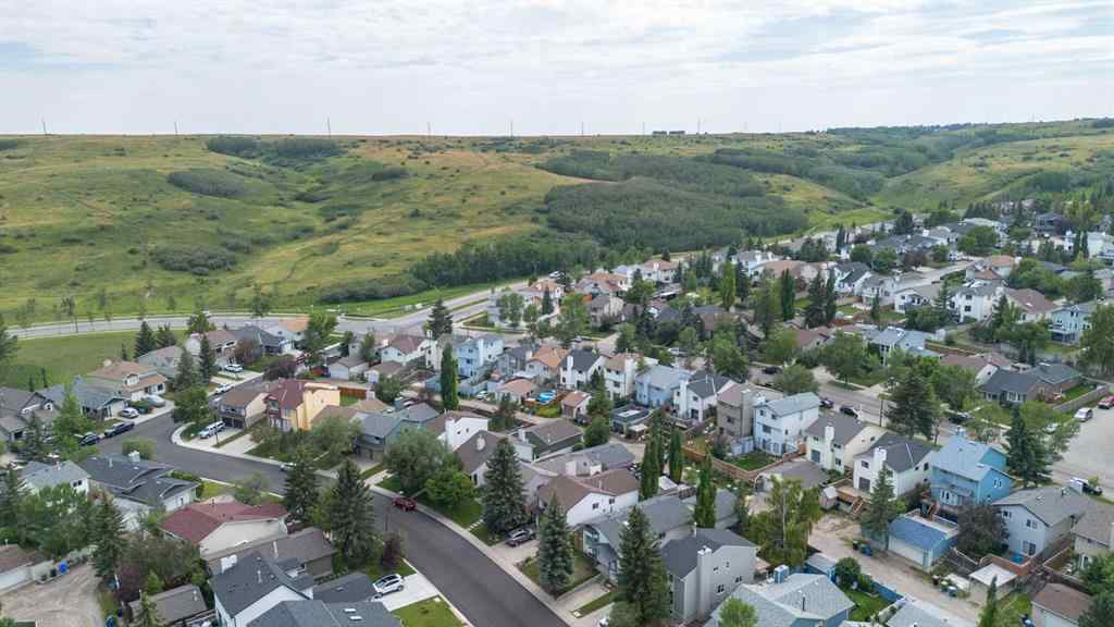 MLS® A2255178 - 200 Macewan Glen Drive NW in MacEwan Glen Calgary, Residential
