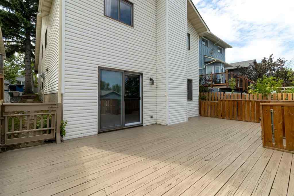 MLS® A2255178 - 200 Macewan Glen Drive NW in MacEwan Glen Calgary, Residential
